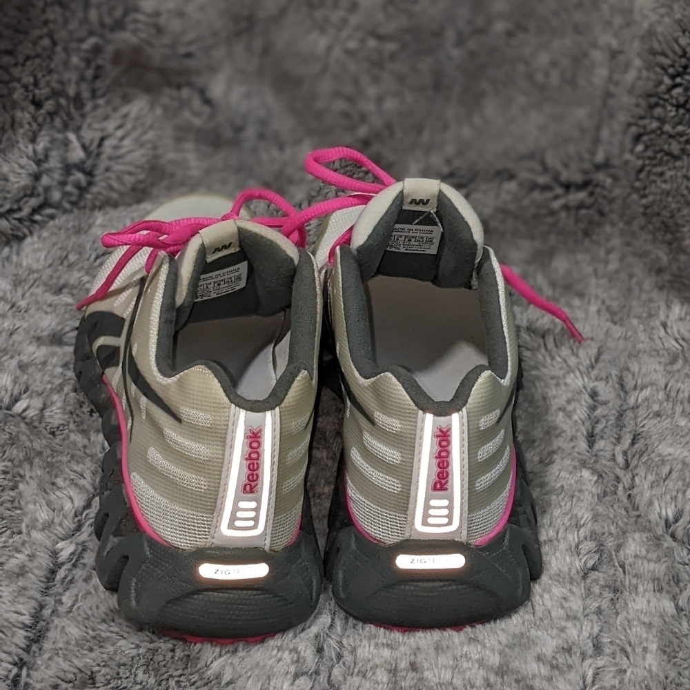 Reebok Zig Shark Pink/White Women's sz 7.5​​​​ - Picture 3 of 7